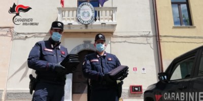 Castrovillari, i carabinieri consegnano tablet agli studenti per la didattica a distanza